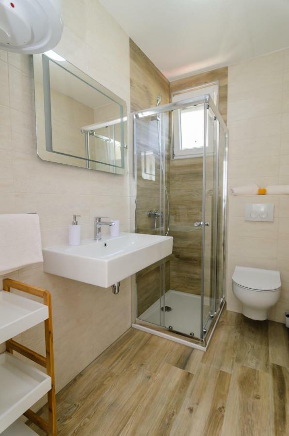 Privat Room Luka Zadar Exteriör bild